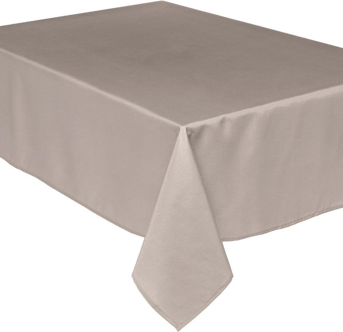 Beige tafelkleed van Atmosphera – vlekbestendig polyester, 240 x 140 cm