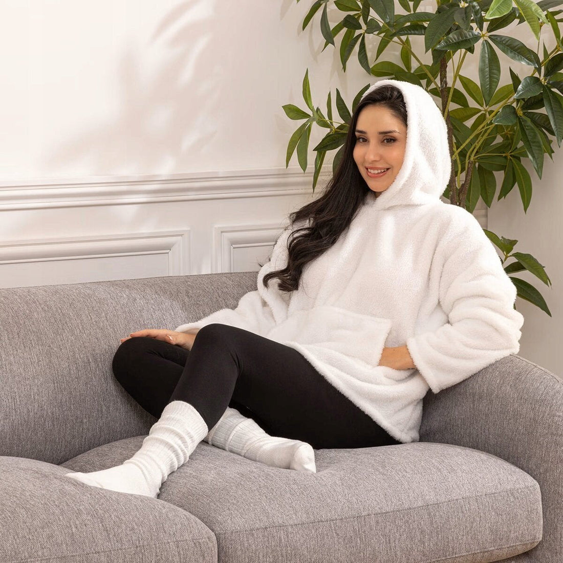Teddy plaid met mouwen en capuchon – zacht polyester, wit, universele maat