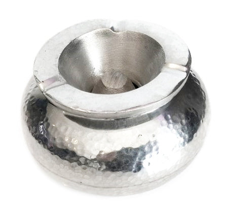 Aluminium asbak met deksel – handgemaakte terrasasbak, gehamerd, 8 cm