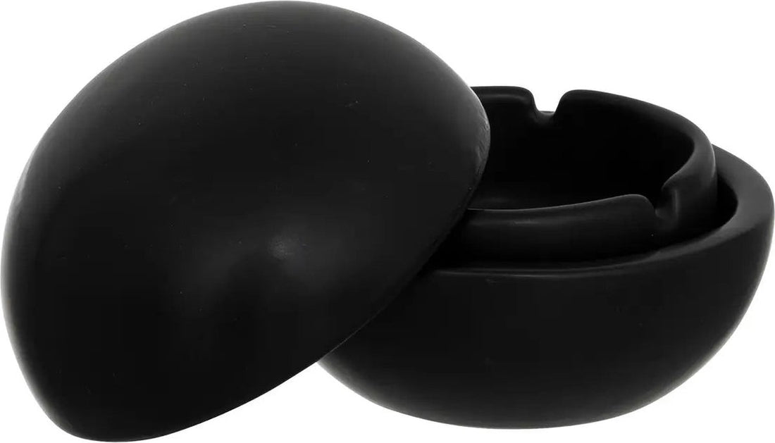 Atmosphera keramische asbak Olm met deksel – zwart, 8 x 10 x 10 cm