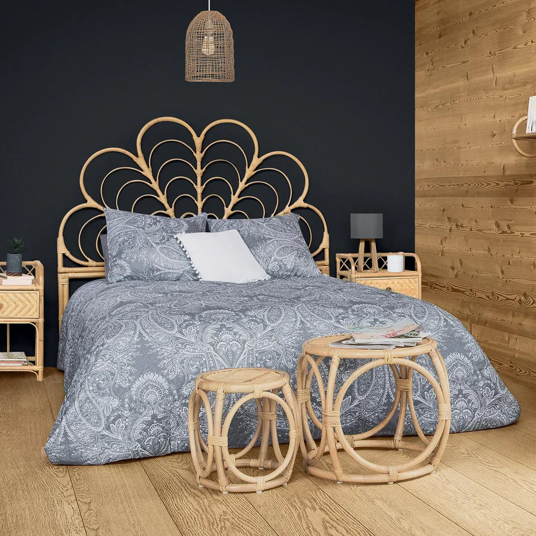 Bedsprei Marie lichtgrijs 240 x 260 cm met kussenslopen – omkeerbaar – foto 2