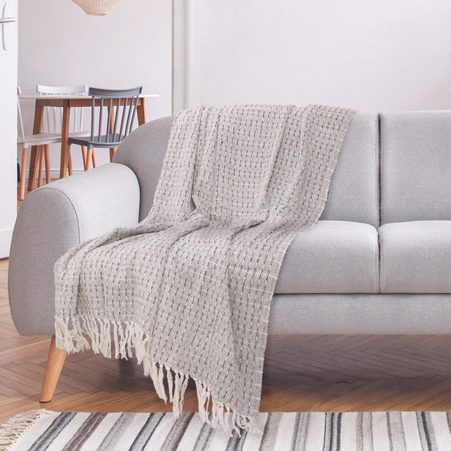 Gefranjerde plaid van katoen – zwart en ecru gestippeld, 150 x 120 cm – foto 2