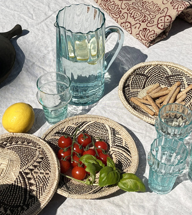 Marokkaanse beldi karaf 'Waves' – handgemaakt van gerecycled glas, 19 cm – foto 2