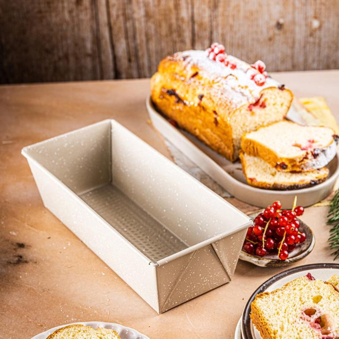 Kinghoff KH-1971 Cake Tin – 26 x 11.5 cm