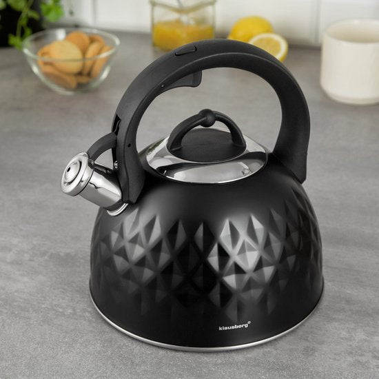 Klausberg 7550 - Traditional whistling kettle - black - 3 litres