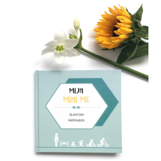 Mijn Mini Me – islamitisch babydagboek voor een jongen, hardcover