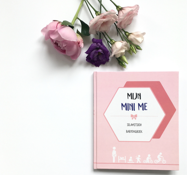 Mijn Mini Me meisje – islamitisch babydagboek, hardcover, 88 pagina's