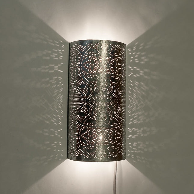 Oosterse filigrain wandlamp – halve cilinder, vintage zilver, 40 cm hoog