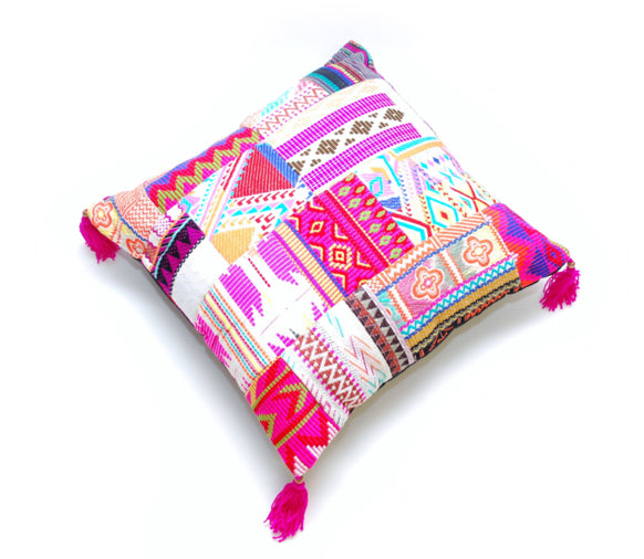 Oosters sierkussen bohemian – patchwork in roze tinten met kwasten, 50 x 50 cm