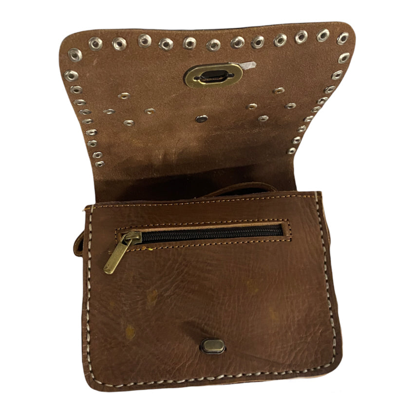 Marokkaanse leren crossbody tas – handgemaakt, cognac, 17 x 15 cm – foto 2