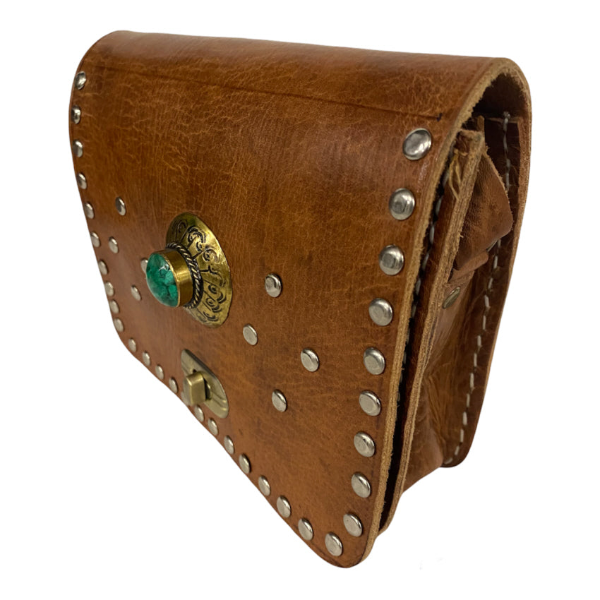 Marokkaanse leren crossbody tas – handgemaakt, cognac, 17 x 15 cm – foto 2