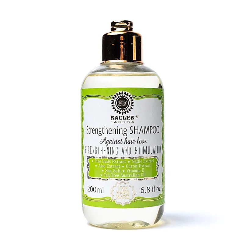 Versterkende shampoo met brandnetel, dennenknoppen en tea tree olie